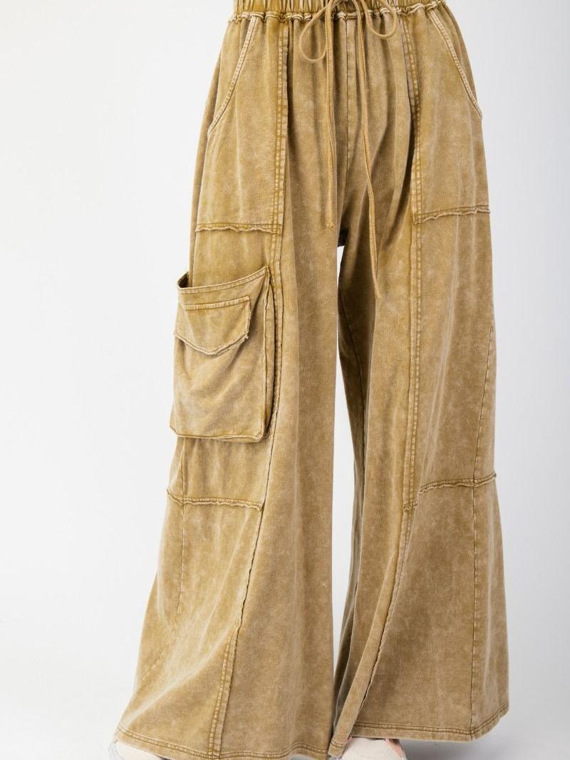EASEL MINERAL WASHED TERRY KNIT PANTS -RUFFLED WAISTBAND -ADJUSTABLE DRAWSTRING ON WAIST, FRONT AND BACK CARGO POCKETS