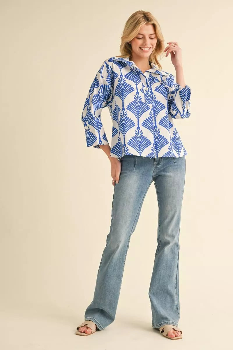 Stunning Shirt Top 100% Cotton with wide collar and pearl button - Green and Blue