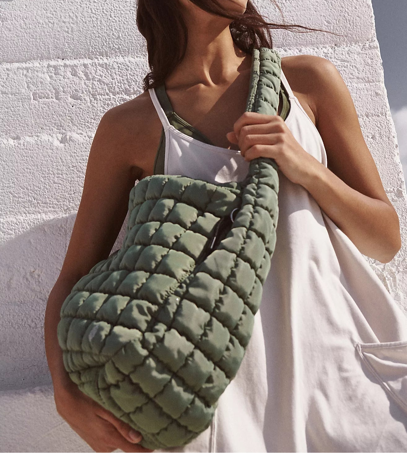 Quilted Carryall Hobo Bag with Zip - Lightweight & Slouchy Design Quilted for Gym & Beyond - Includes Exterior Zip Pockets & Mesh Slip Pockets