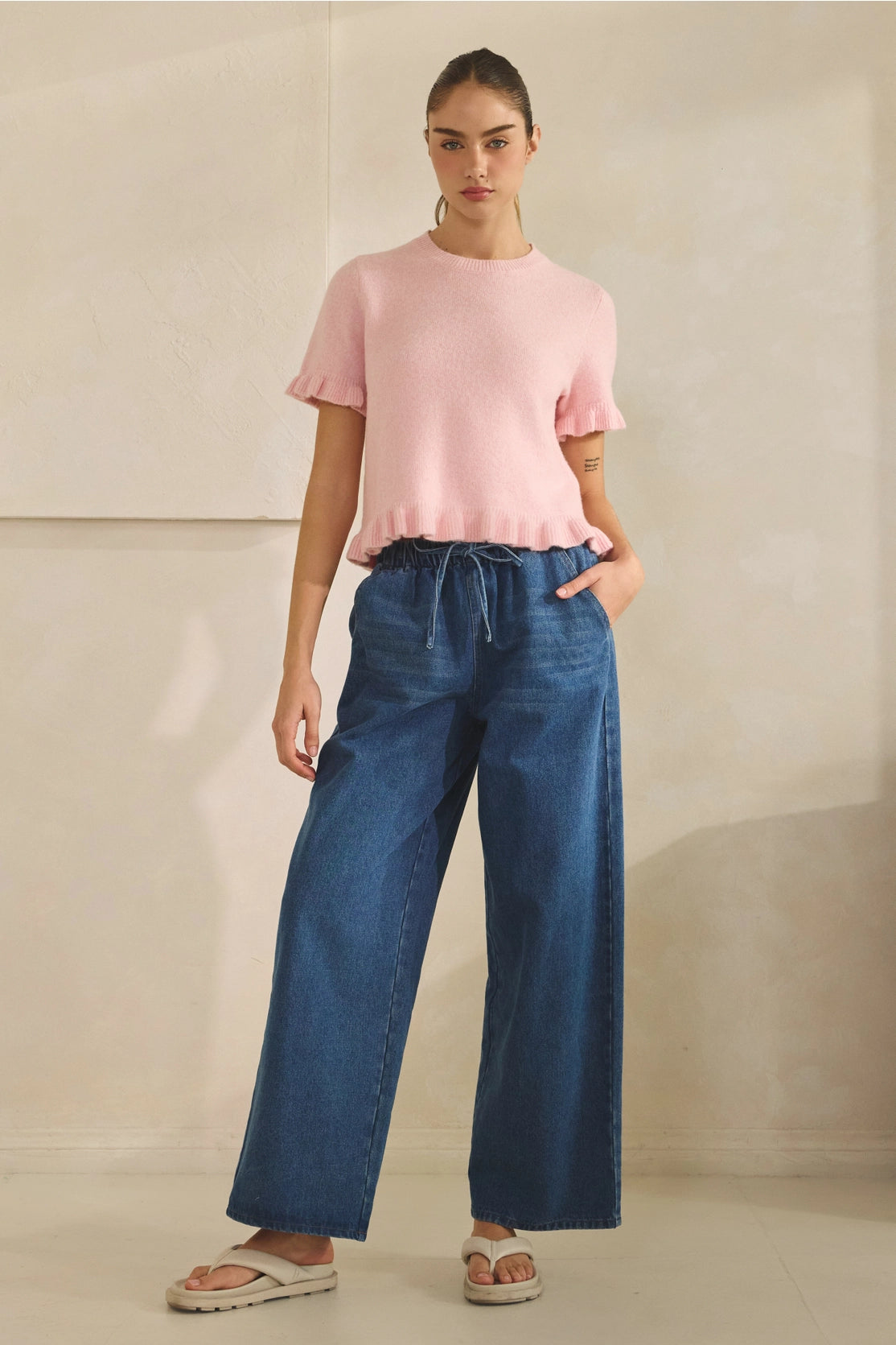 Cute  Cotton blend short sleeve top with ruffle details